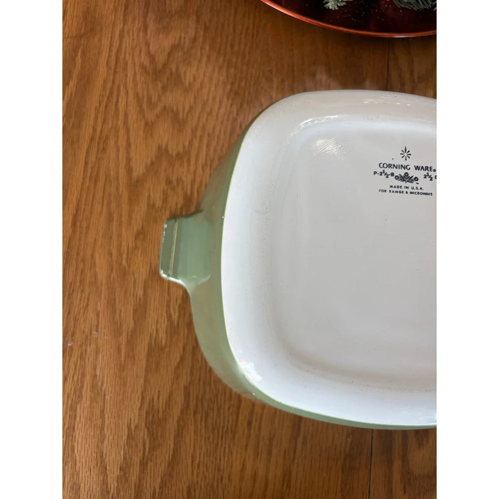 Corning Ware Avocado Green P-702½-B‎ 2.5 QT Casserole Dish w/ Lid Vintage USA